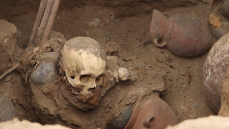 Durante construção de gasoduto uma "Múmia" é descoberta.