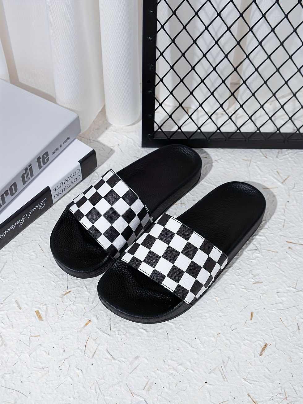 Thumbnail: Black and white checkered slides