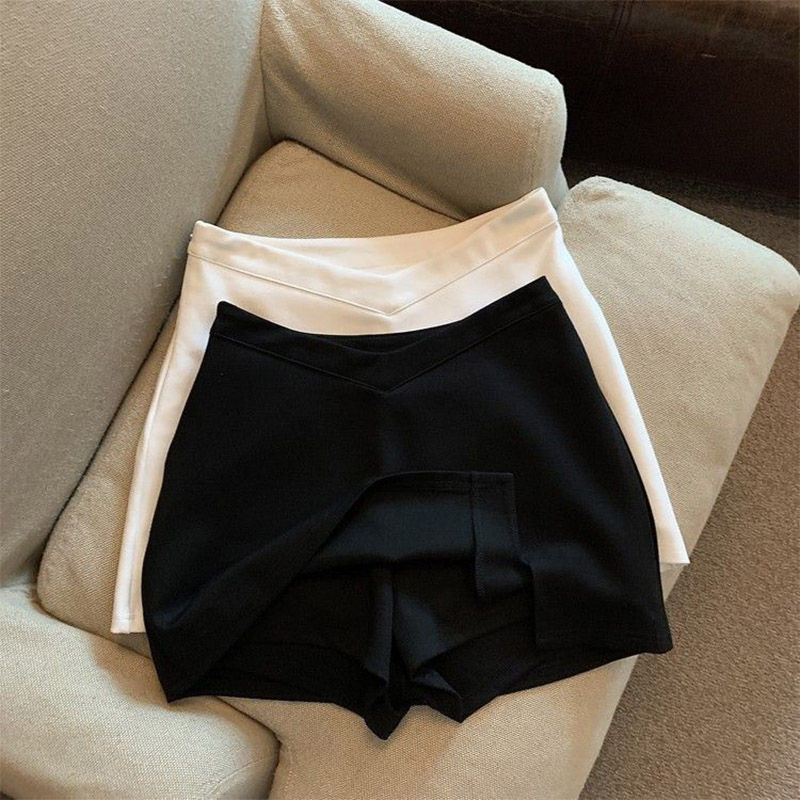 Thumbnail: Black and white skorts