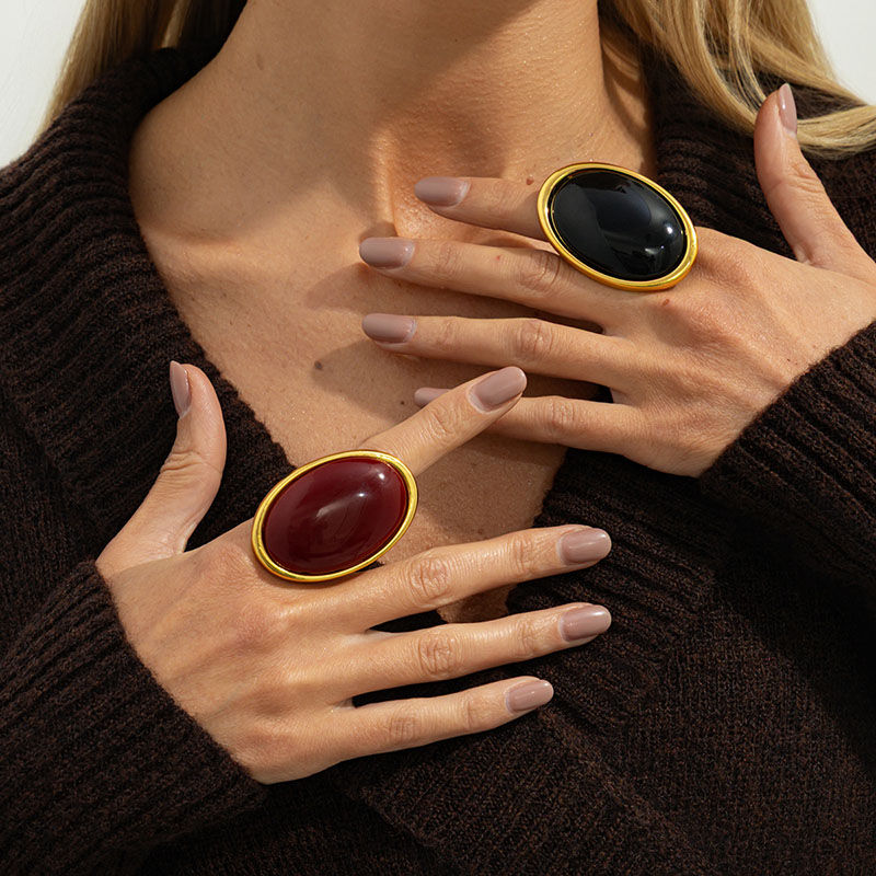 Thumbnail: New Vintage Geometry Red Black Oval Resin Finger Ring Women Fashion Elegant Ring