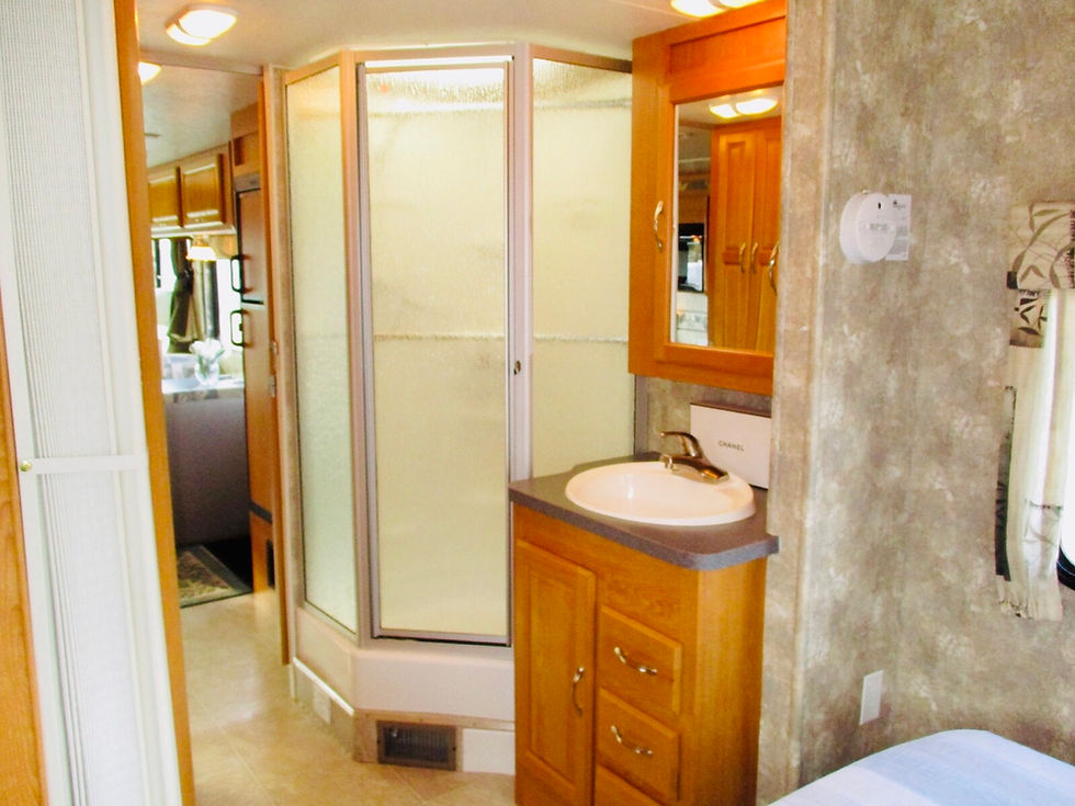 Thumbnail: 2006 Coachmen Mirada 290KS
