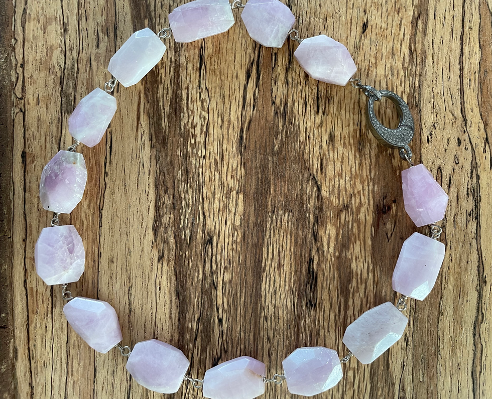 Thumbnail: Hand Linked Faceted Kunzite Necklace