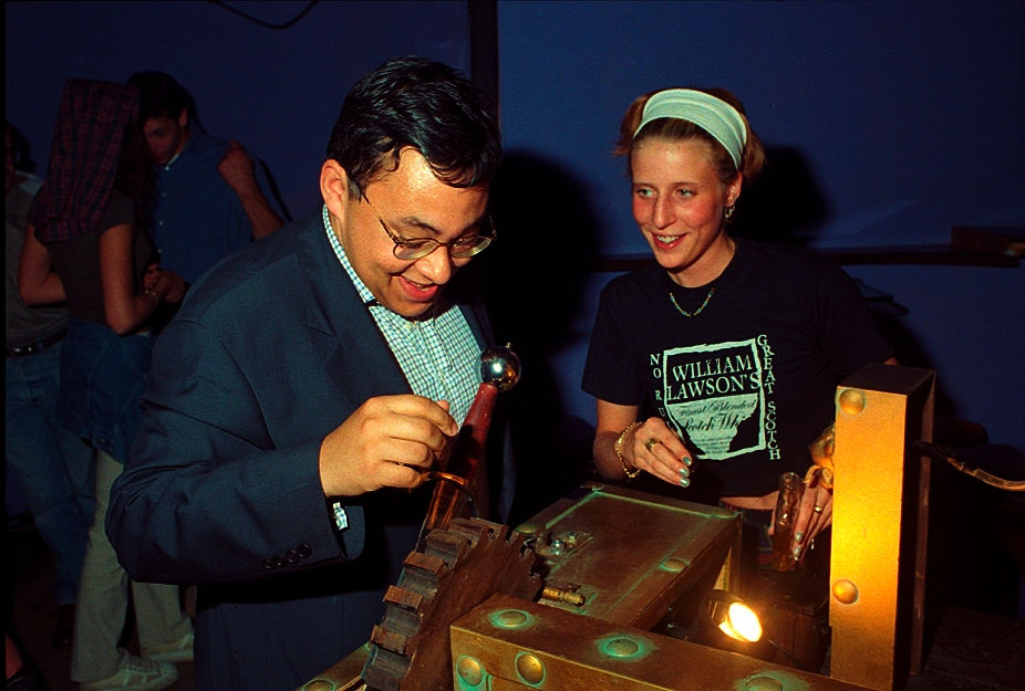 Who's Who's Land 1998 night of trade party