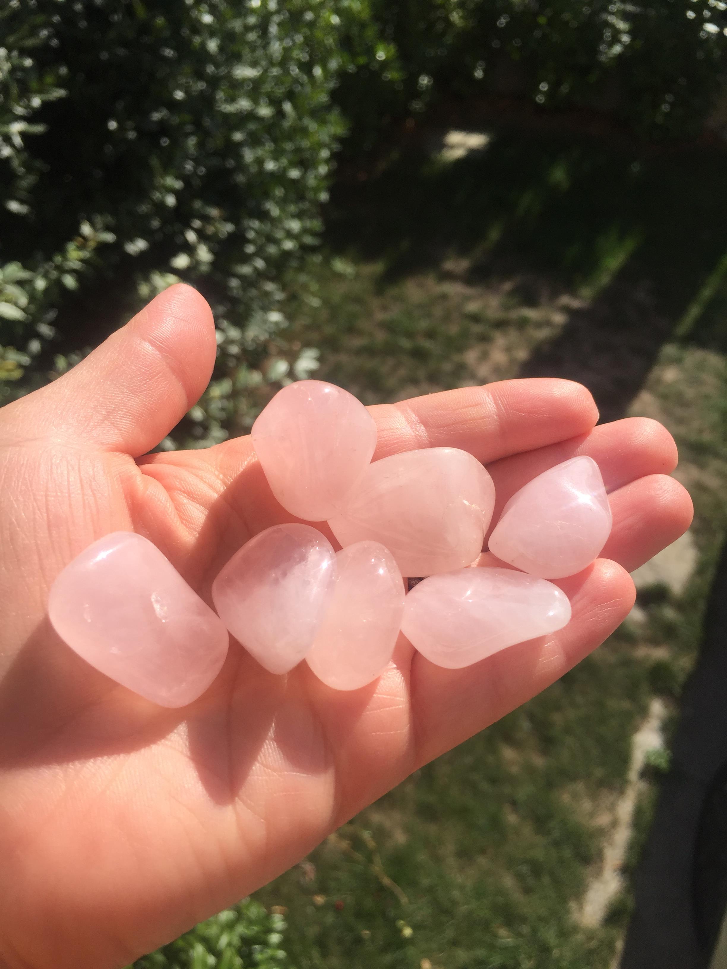 Quartz Rose, pierre roulée 3 €