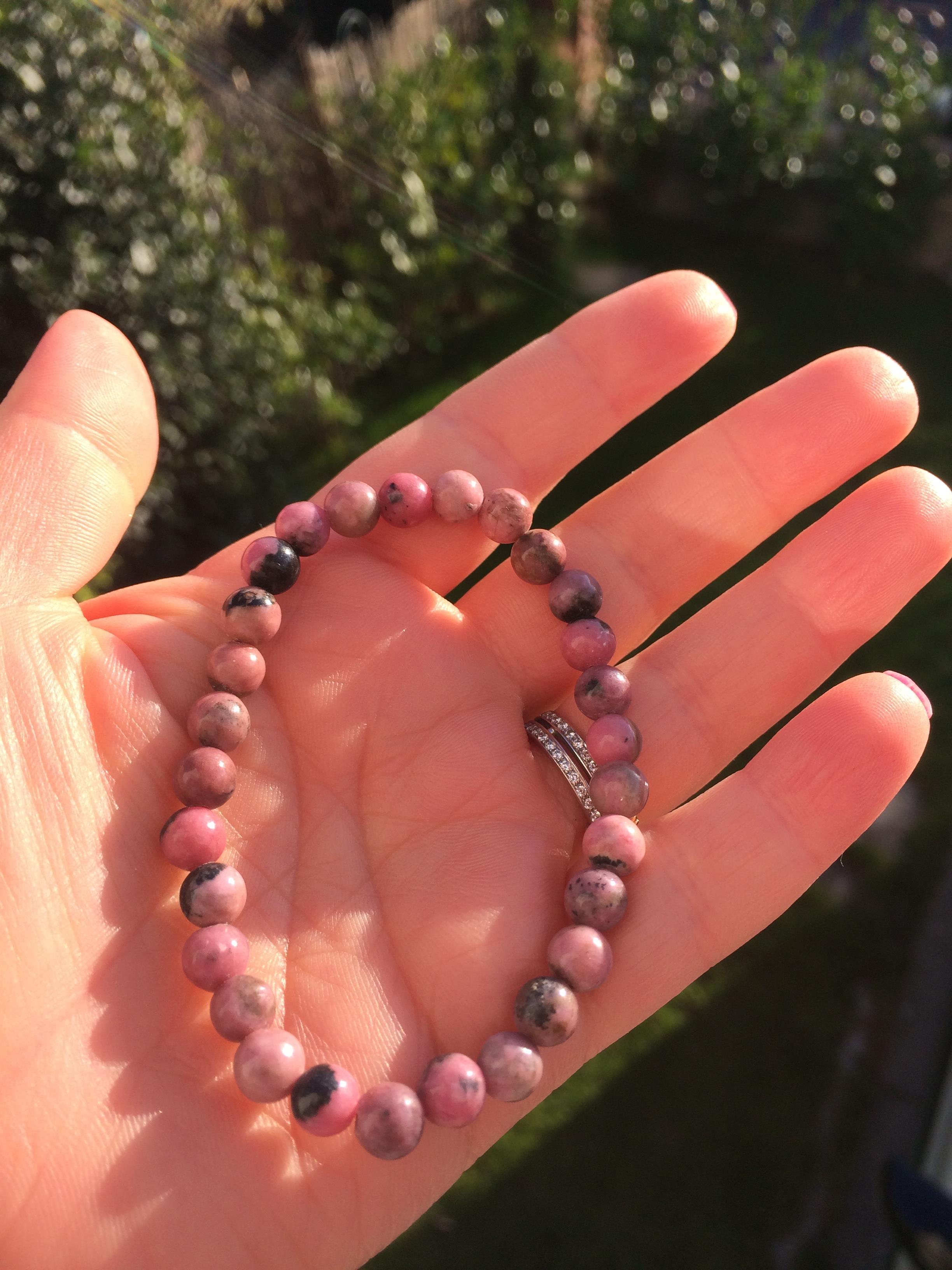 Rhodonite, le bracelet - 8 €