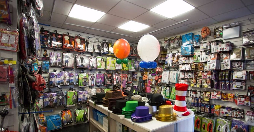 Family-run Nottingham fancy dress shop to close after 32 years ...