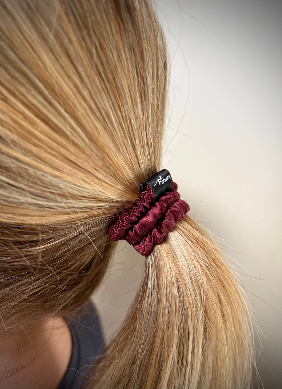 Thumbnail: MERLOT SKINNY MULBERRY SILK SCRUNCHIES