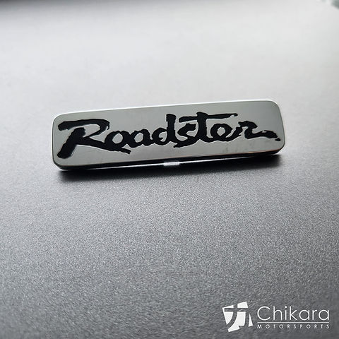 新品未開封 ロードスター ユーノス ロゴ ホーンボタン NA NB エンブレム 新品未開封 ロードスター ユーノス ロゴ ホーンボタン NA NB エンブレム