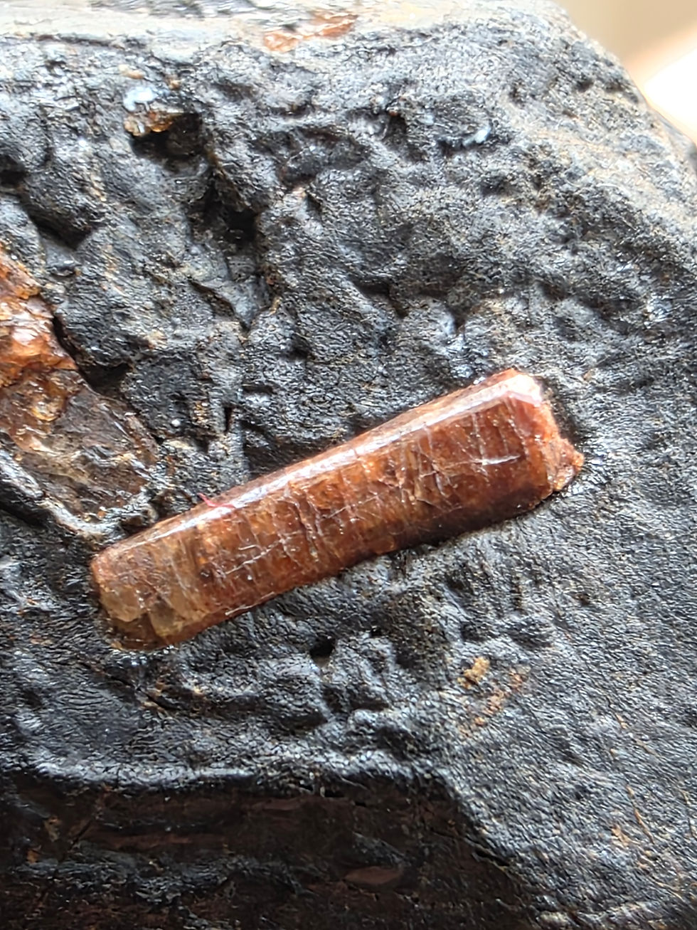 Thumbnail: Large Beautiful Fused Betafite Crystals 200k