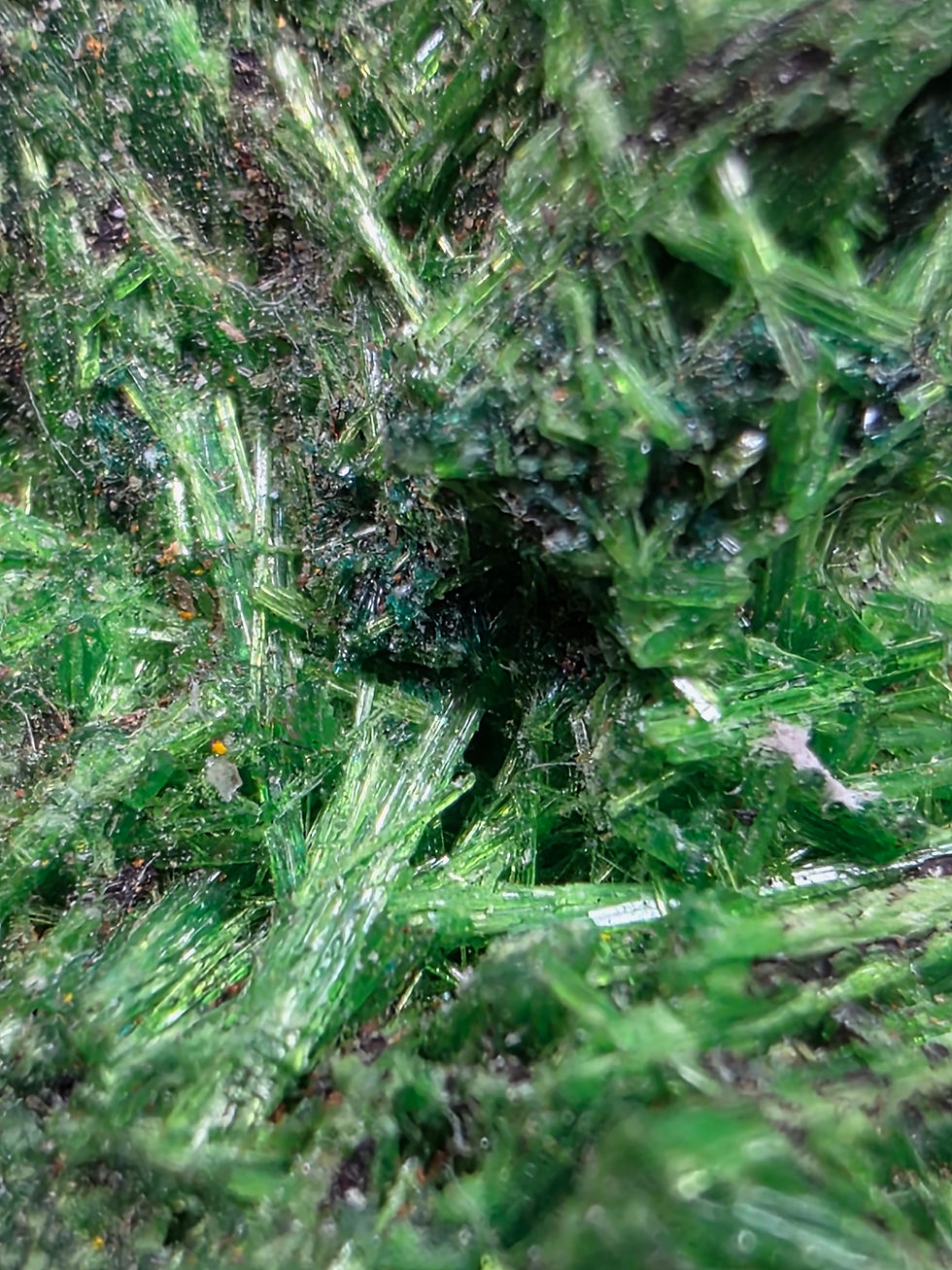 Thumbnail: 675k Well-Crystallized Cuprosklodowskite from Musonoi Mine
