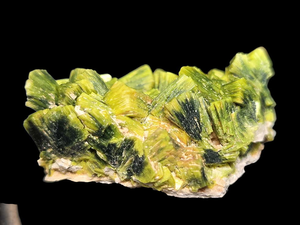 Thumbnail: Large and Well-Preserved Vintage Daybreak Mine Autunite