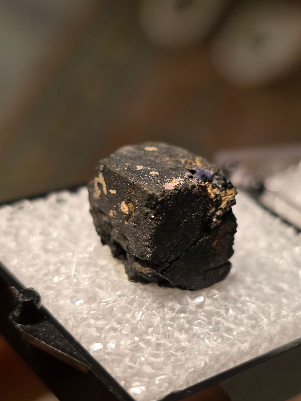 Thumbnail: +1cm Uraninite Crystal from Cardiff Uranium Mine, Canada from Quinter Collection