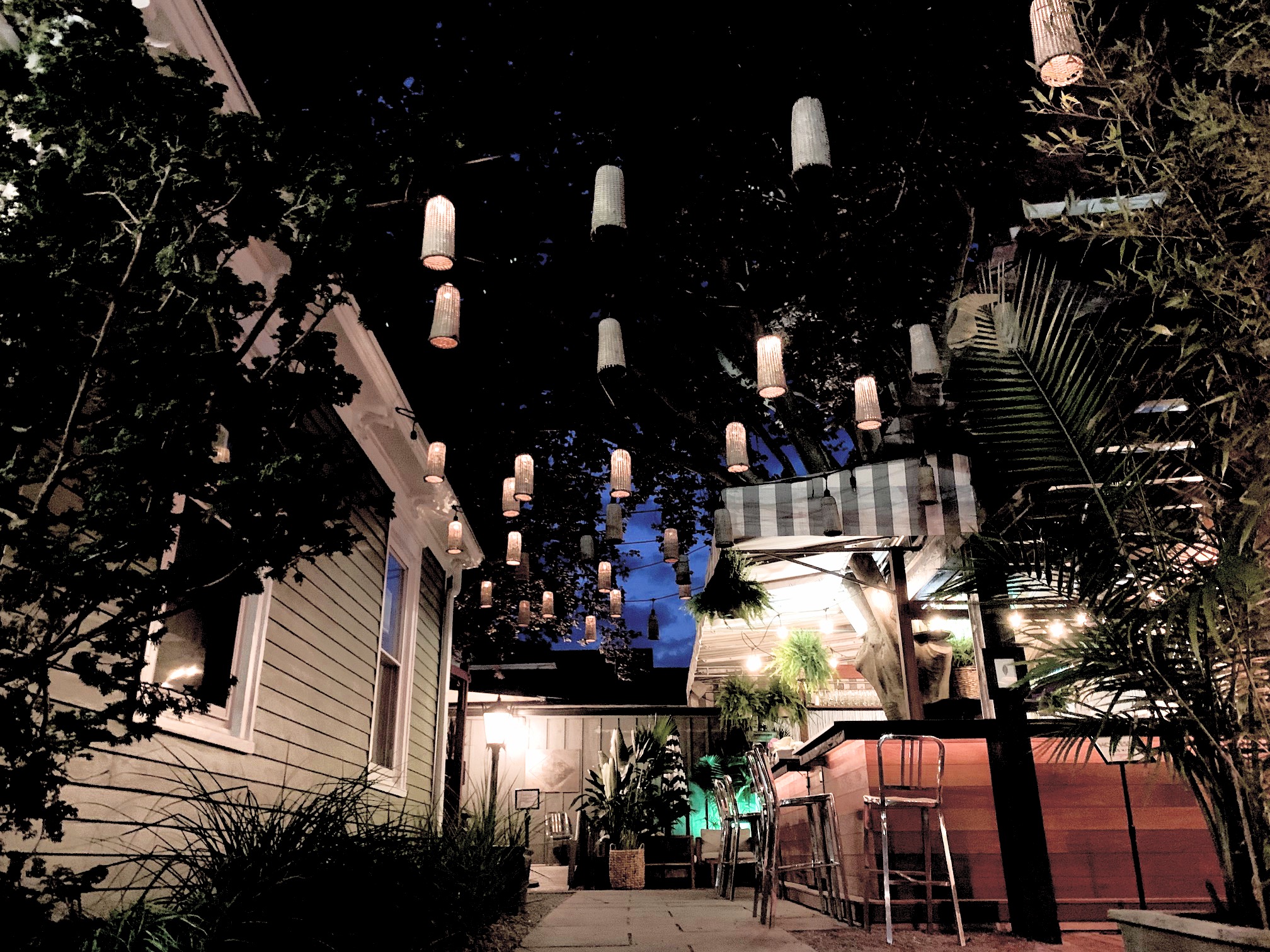 Outdoor Bar