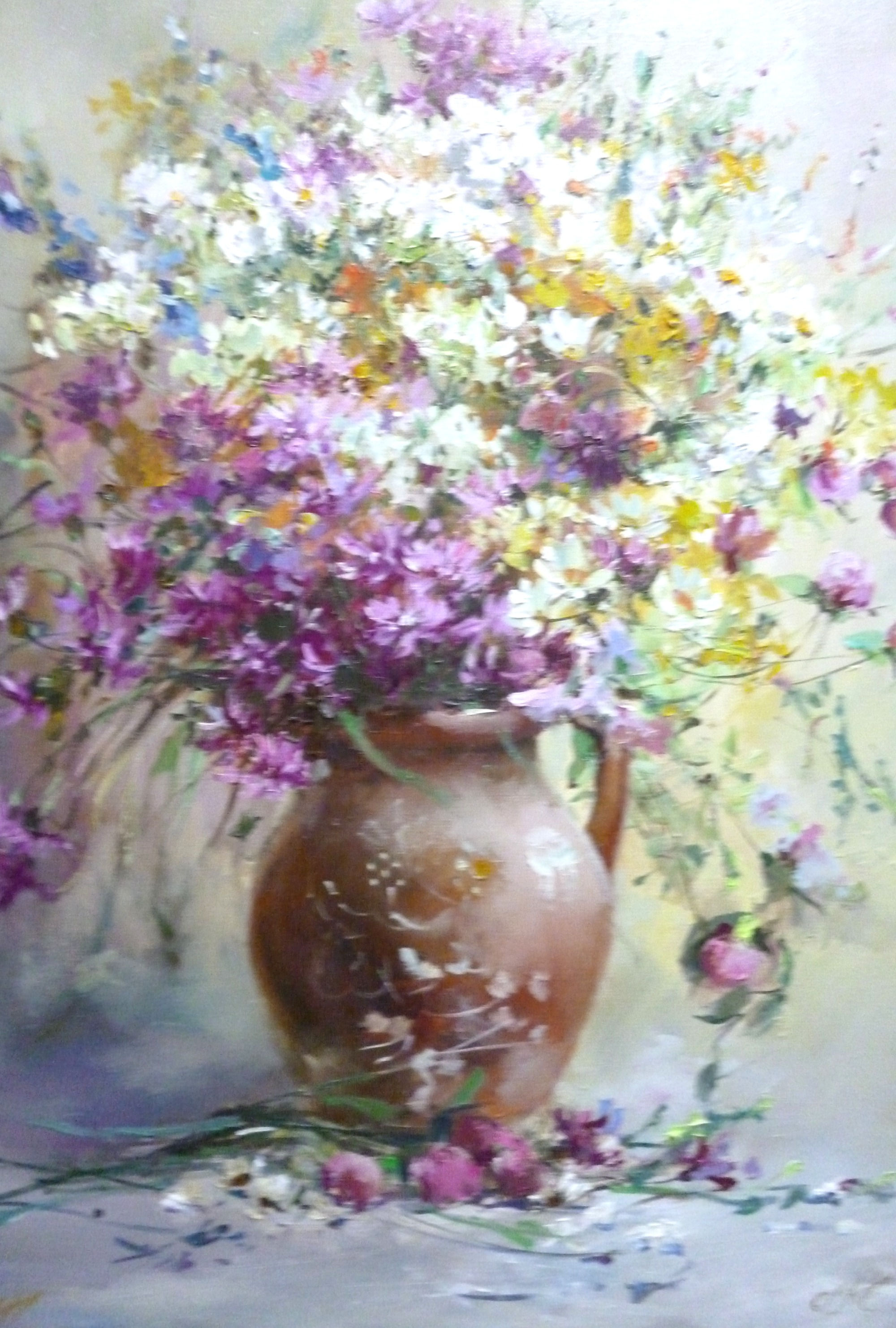 Букет с сиреневыми лепестками