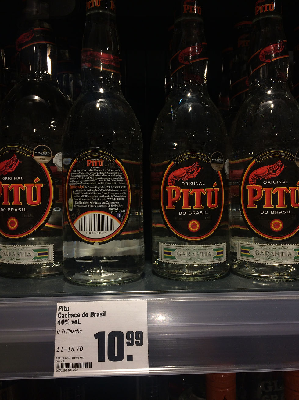 A cachaça brasileira é muito apreciada na Europa.