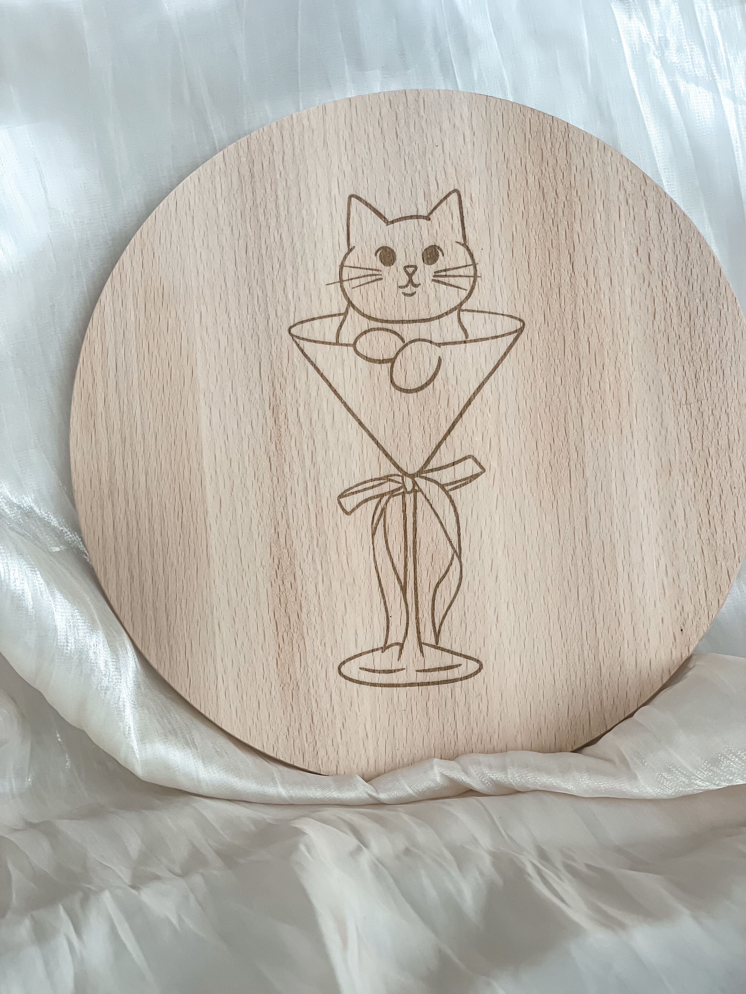 Velvet Paws & Style – Sottopentola rotondo con motivo a gatto