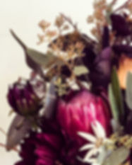 seasonal_floral_arrangement.jpg