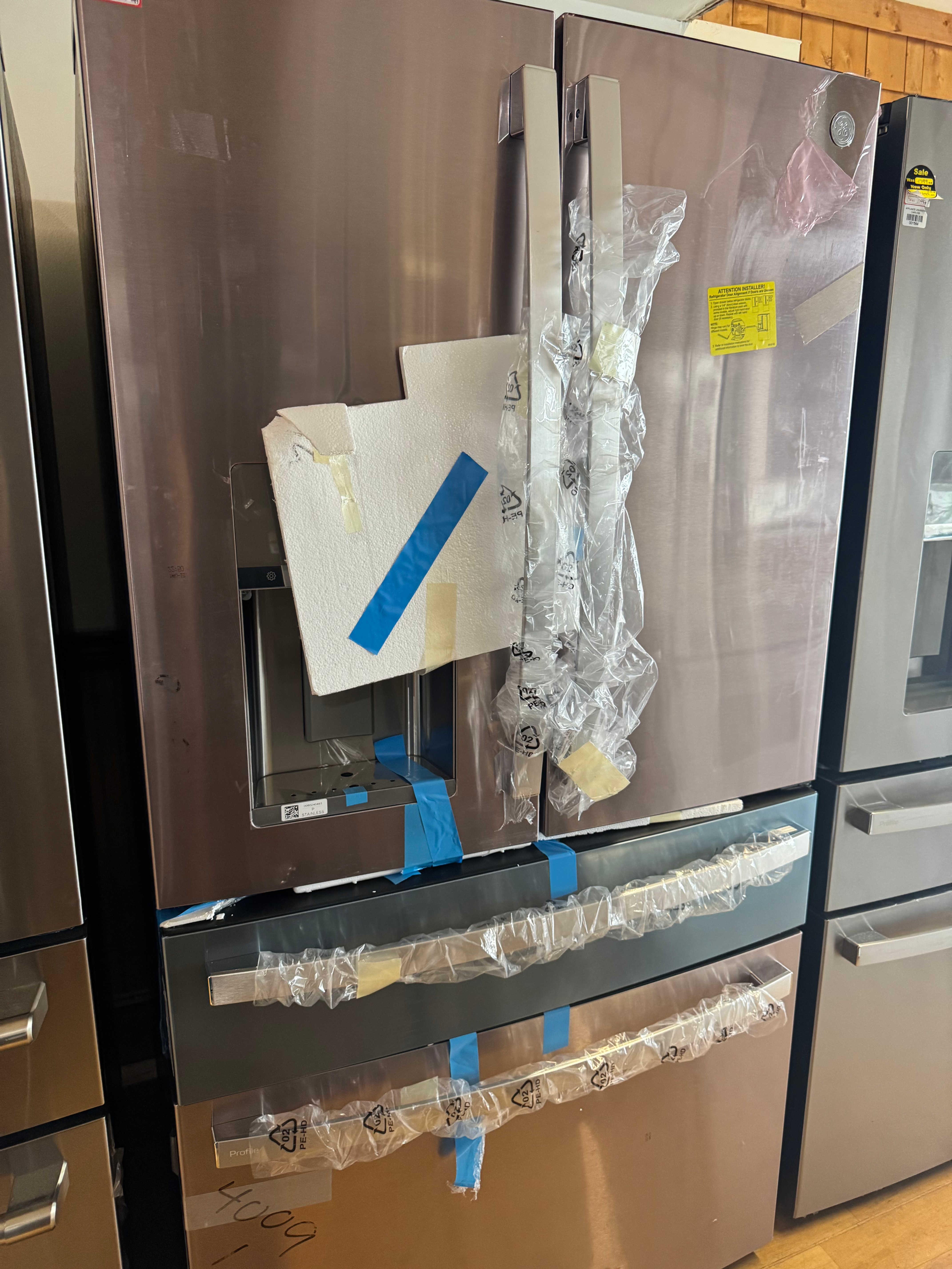 GE Profile 27.9 cu ft Smart Fingerprint Resistant French Door Refrigerat