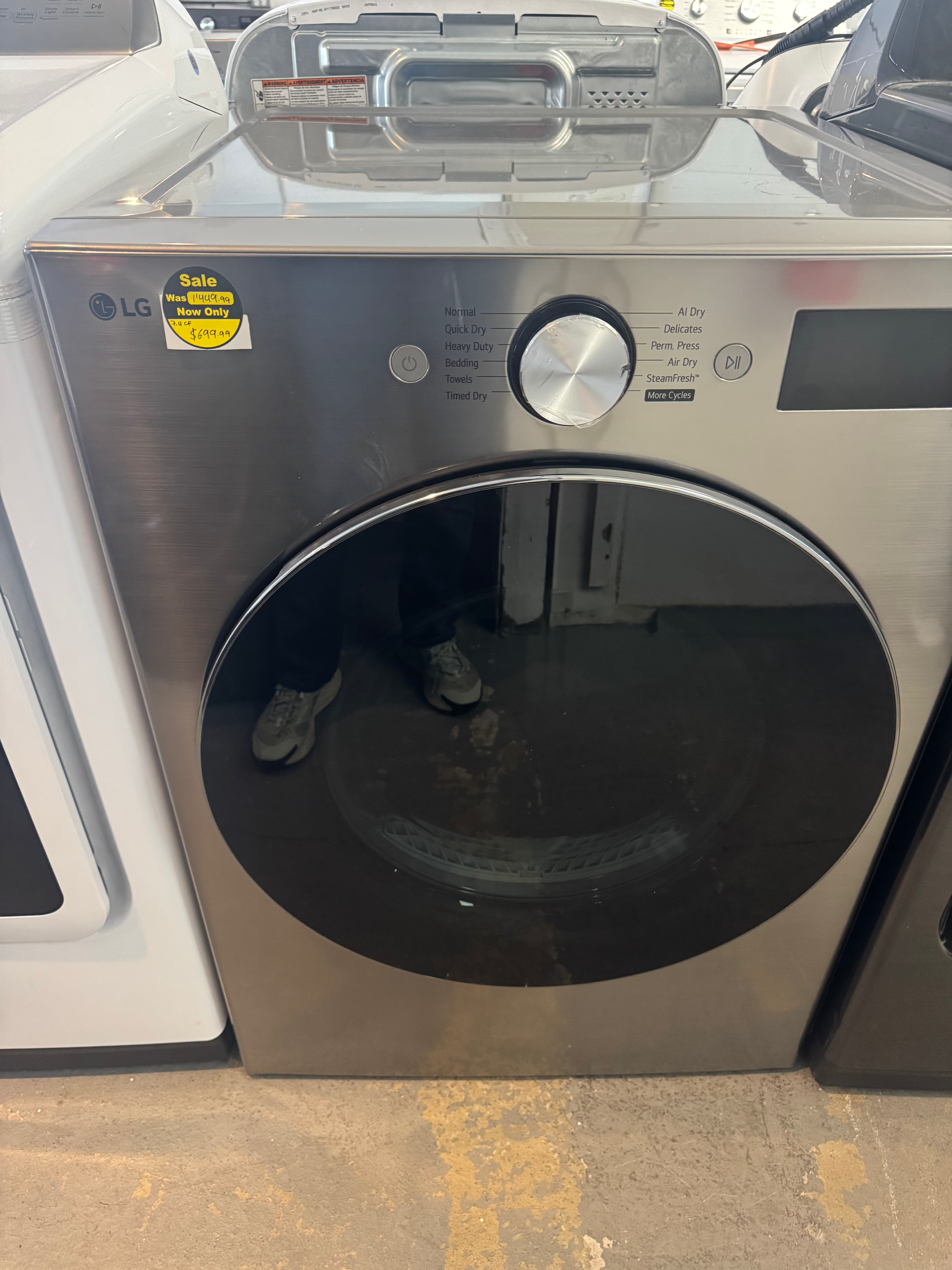 LG 7.4 Cu. Ft. Smart Electric Dryer Steam and AI Sensor Dry - Graphite Steel