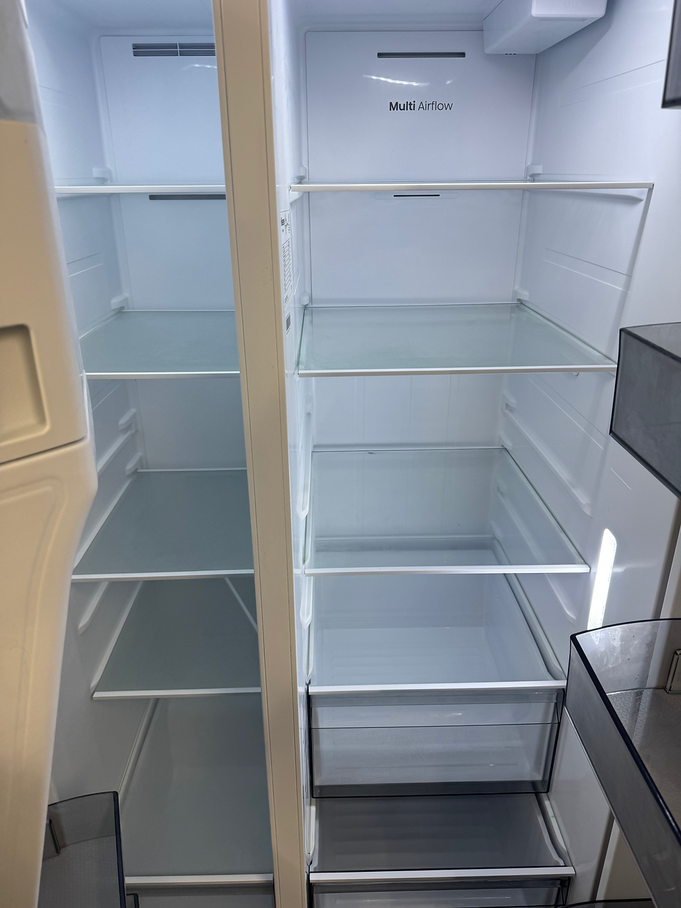 Thumbnail: Hisense 29.1-cu ft Side-by-Side Refrigerator Ice Maker ,Water and Ice Dispenser
