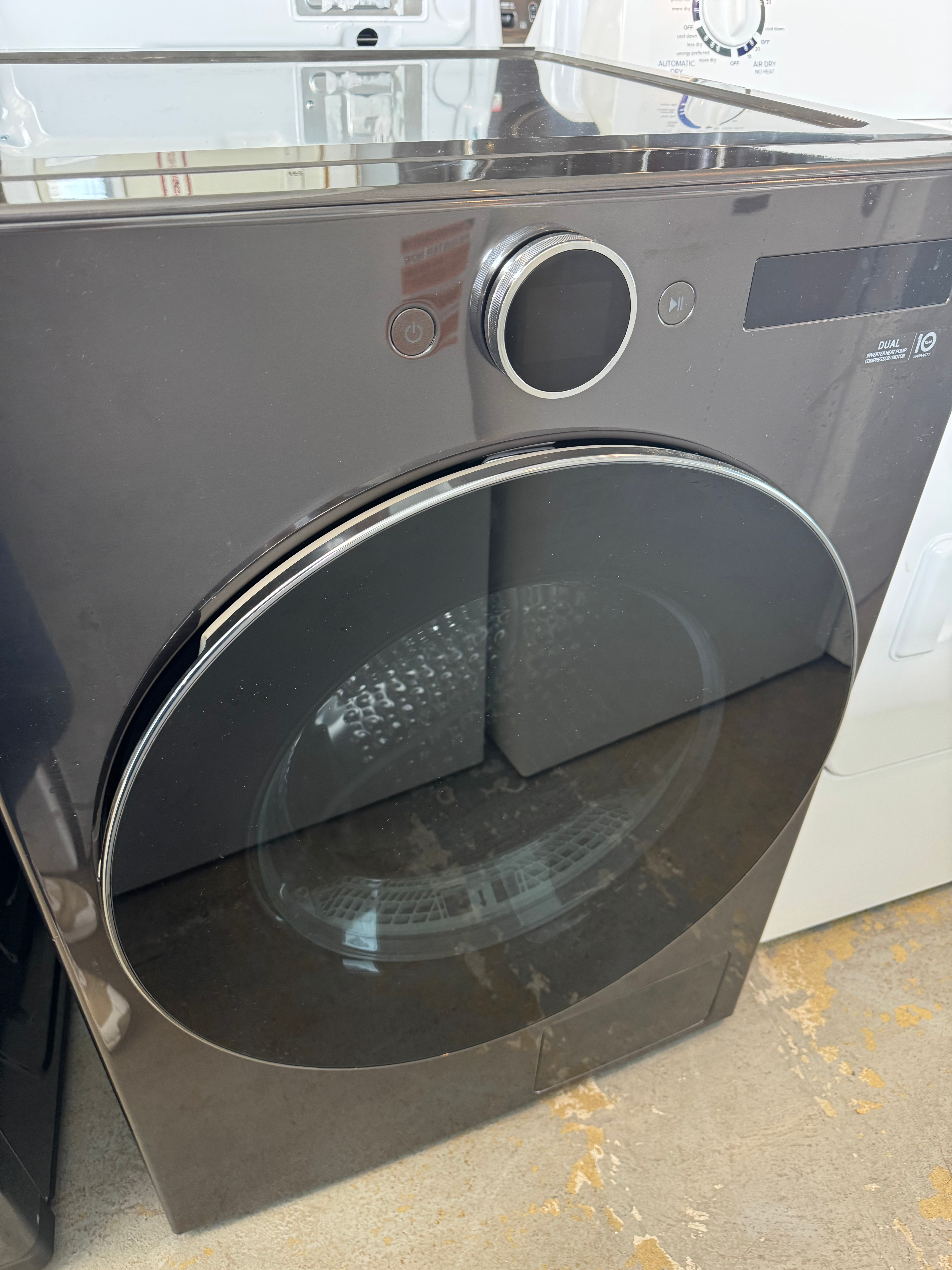 LG Smart Electric Ventless Dryer 7.8 cu ft  Dual Inverter Heat Pump