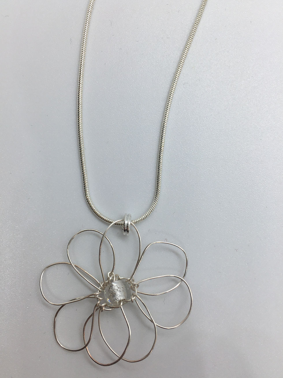 Small white daisy pendant
