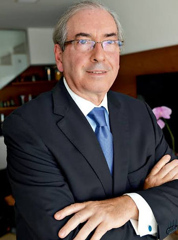 Cruzado de Direita com: Prof. Eduardo Negrão