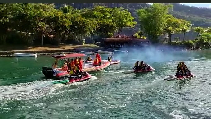 FAB suspende buscas por bimotor que caiu em Ubatuba; família faz apelo por operação
