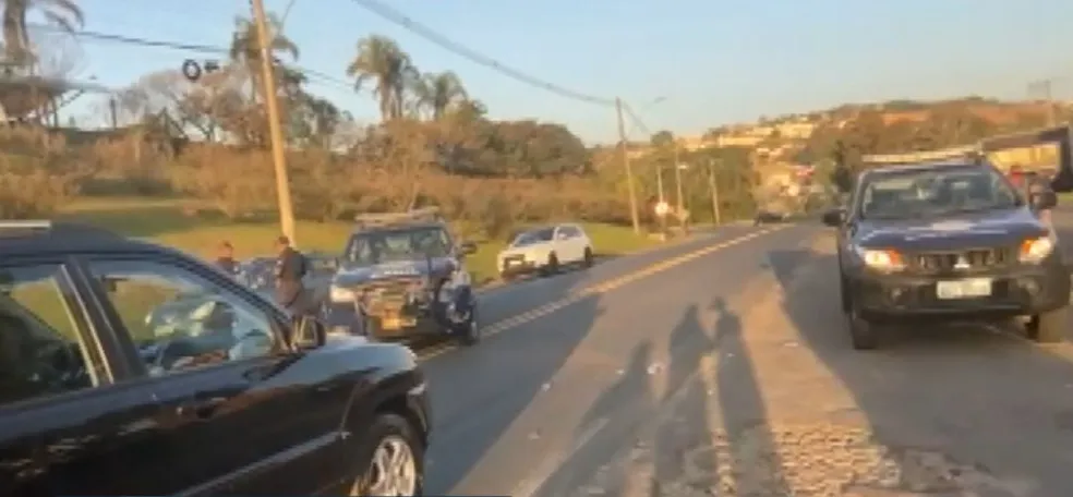 Adolescente de 17 anos morre e outro fica ferido