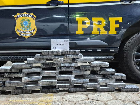 PRF da 3ª Delegacia de Atibaia, apreende 43 kg de cocaína na Fernão Dias.