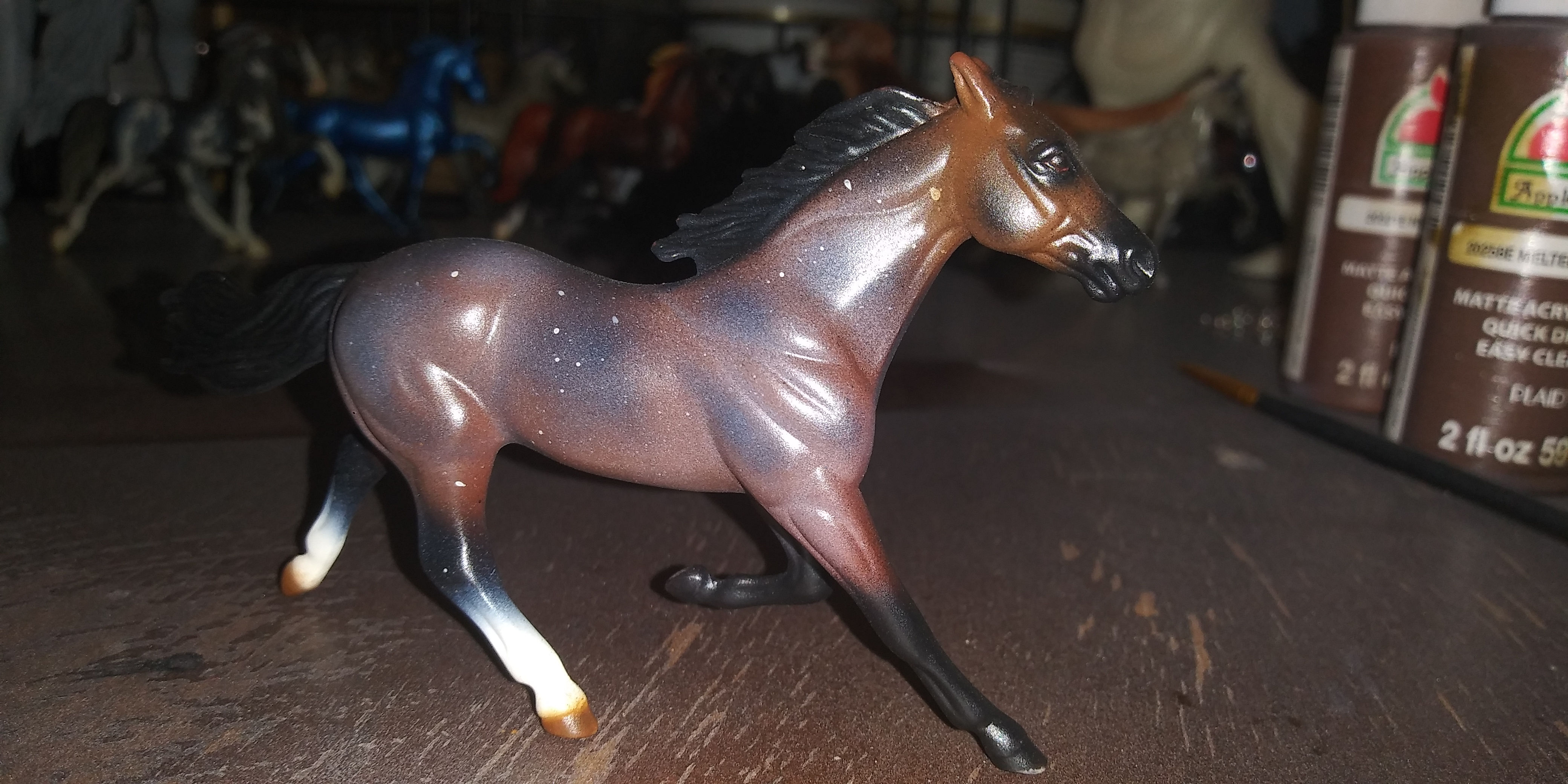 Stablemate Solid/Minimal White Custom