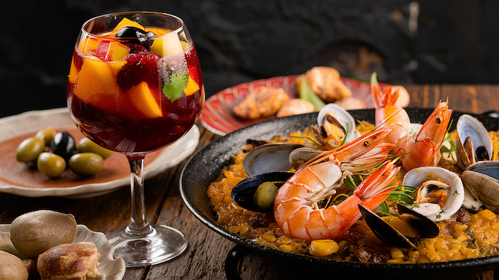 paellatapasandsangria.png