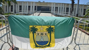 Por que ninguém quer governar agora mas todos querem o poder depois?