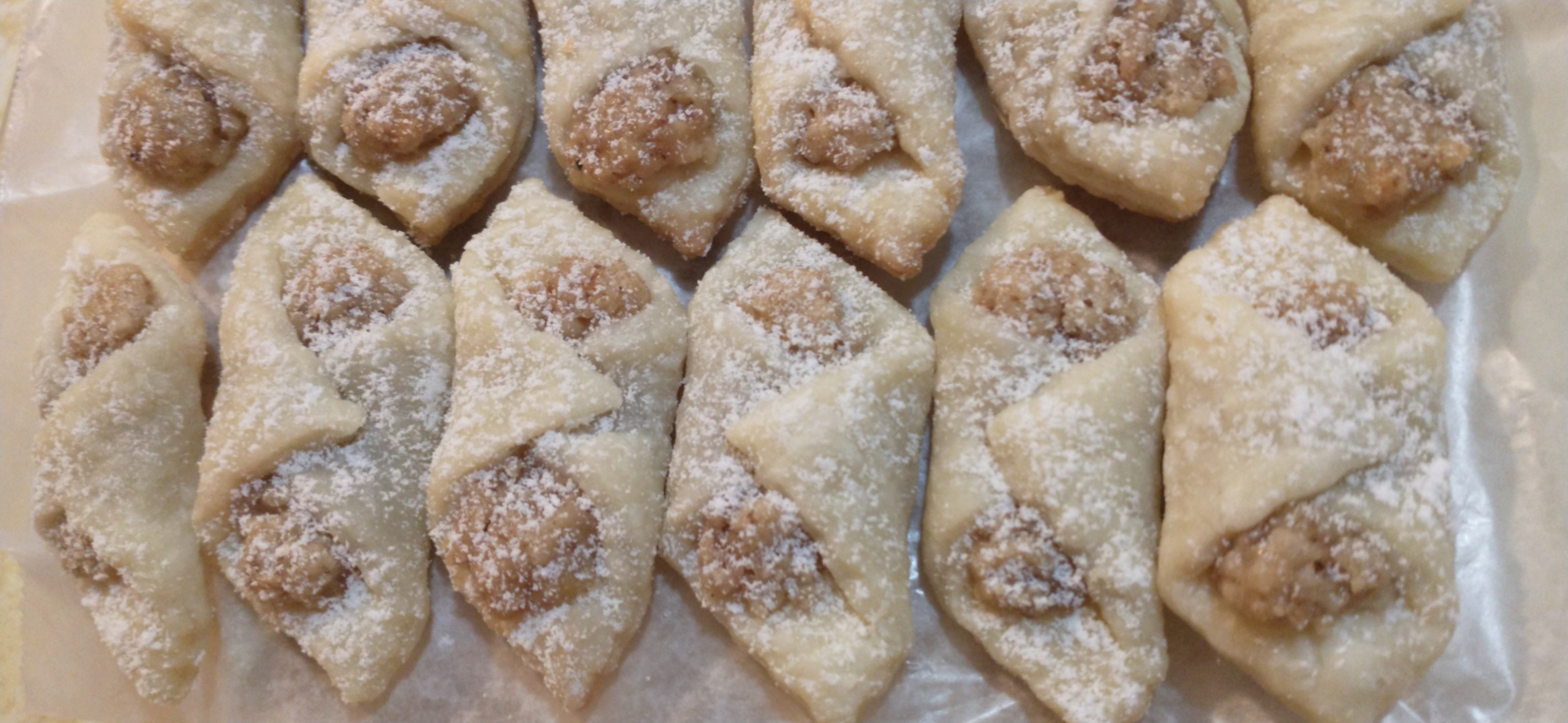 Nut Kiffles (1 doz)