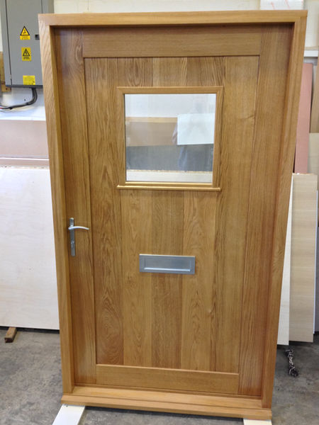 11- Solid Oak Front Door & Frame.JPG