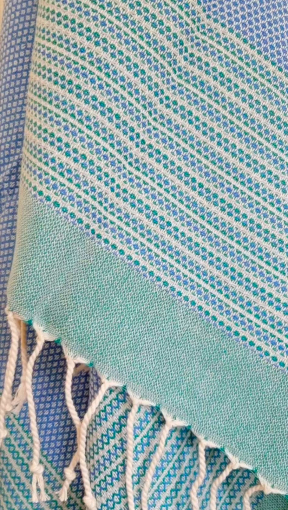 Thumbnail: Body towel with tassels