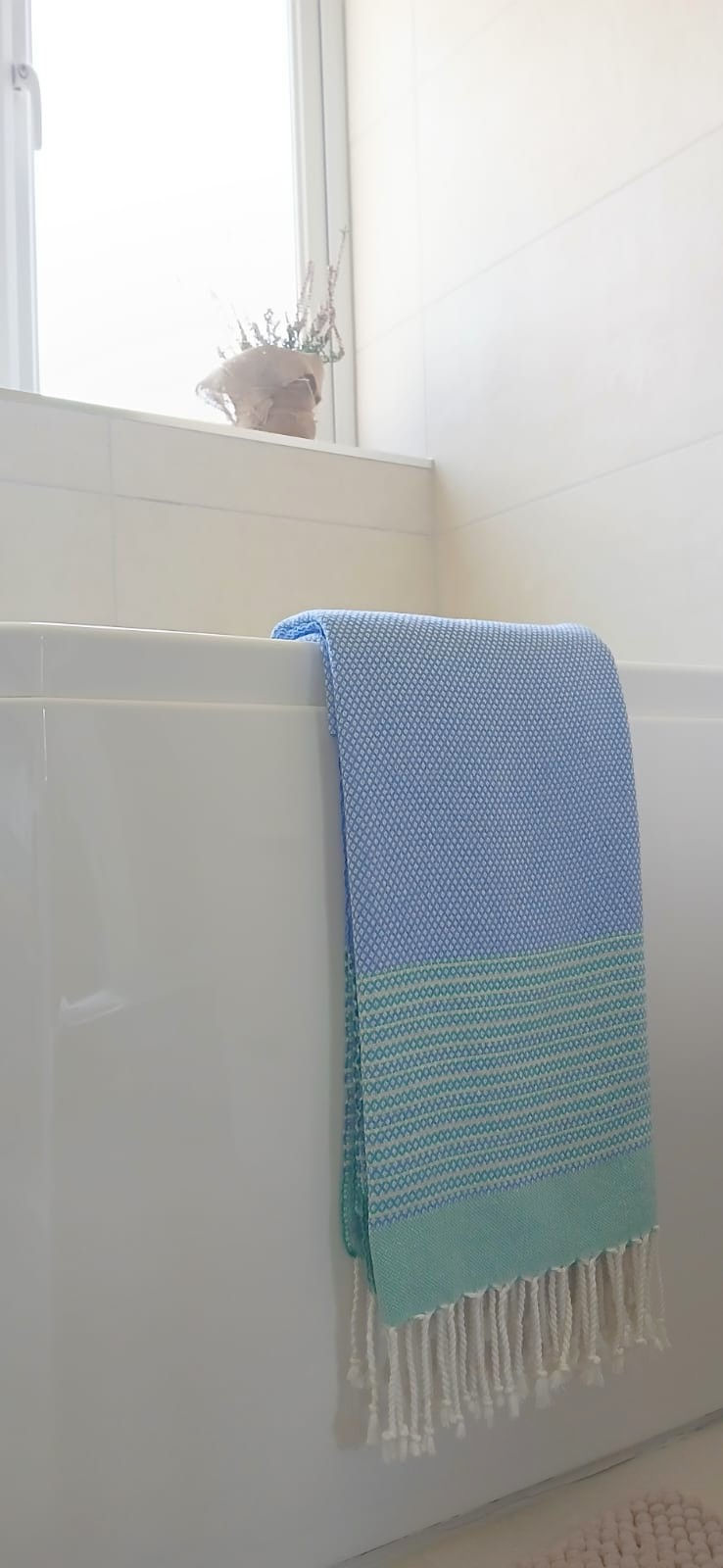 Thumbnail: Blue quick-dry Turkish Towel on a bathtube