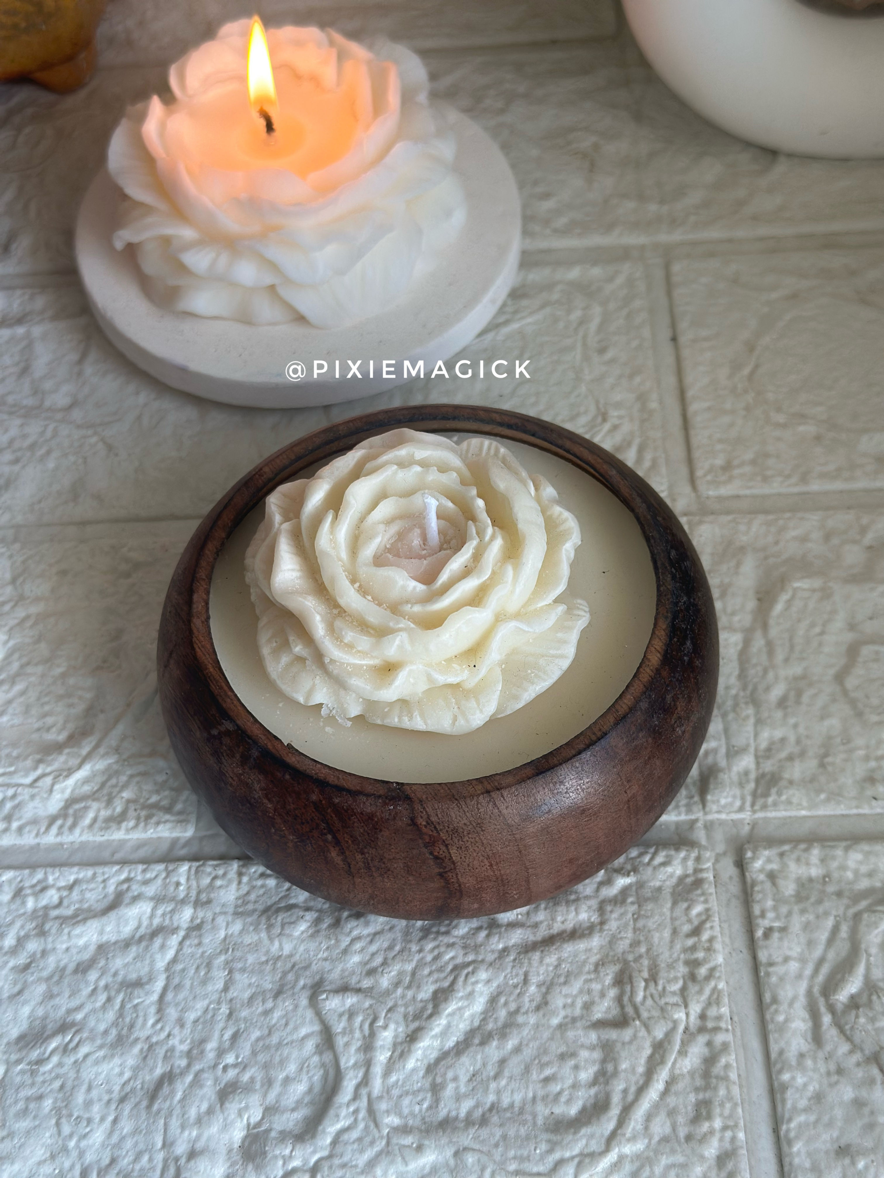 Rose candle