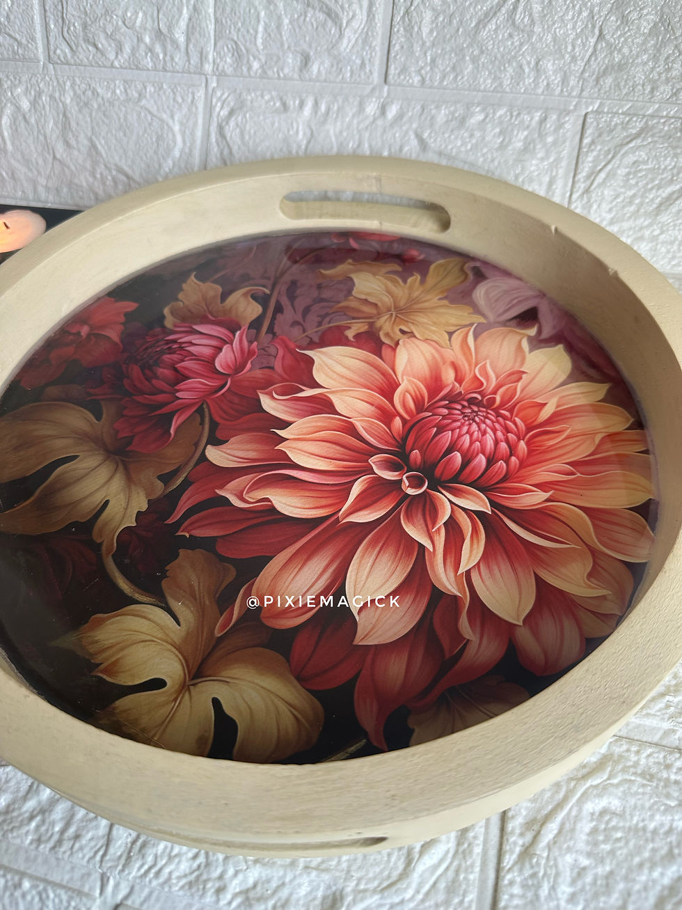 Thumbnail: Wooden tray 