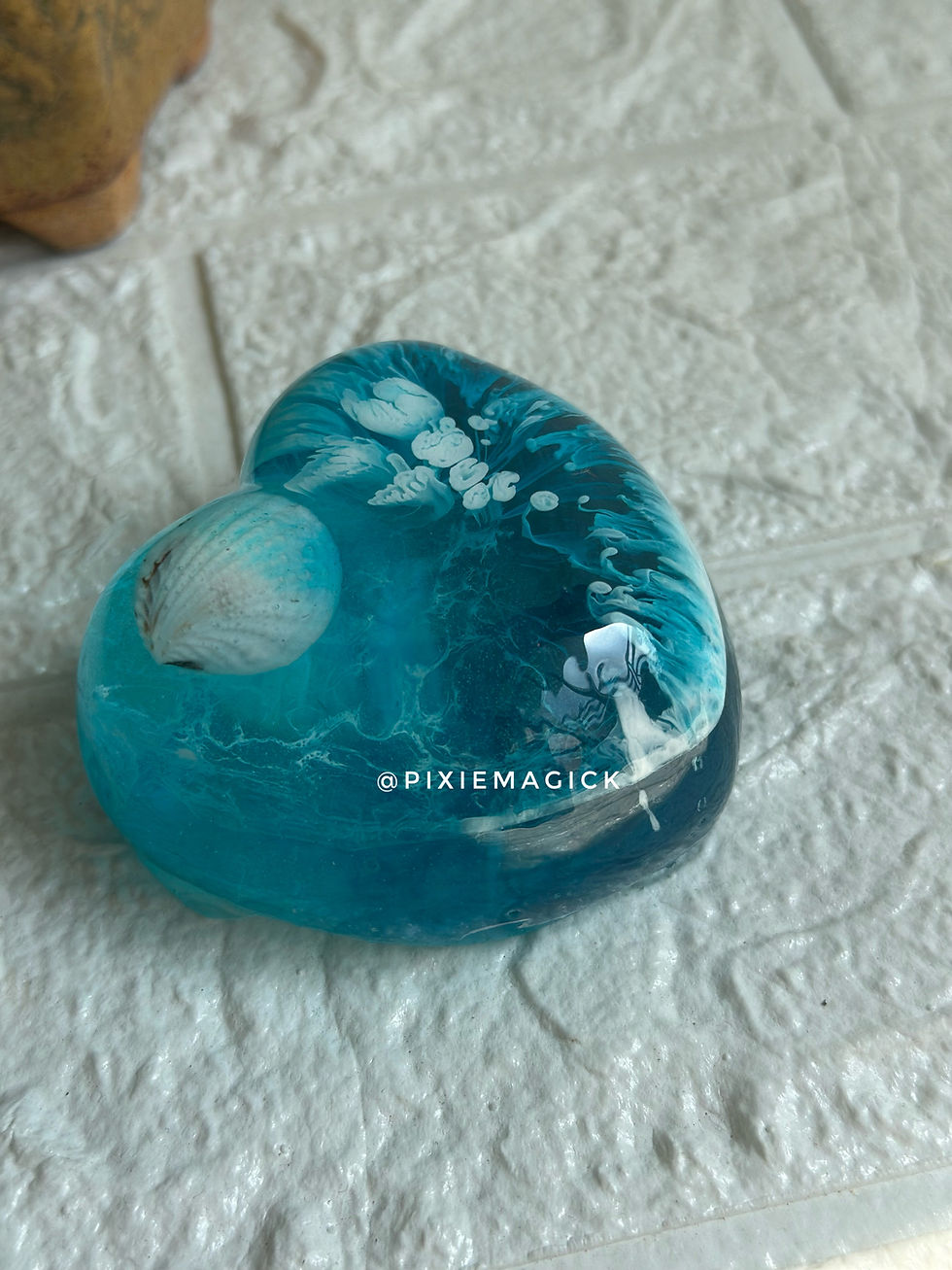 Thumbnail: Sea love paper weight 