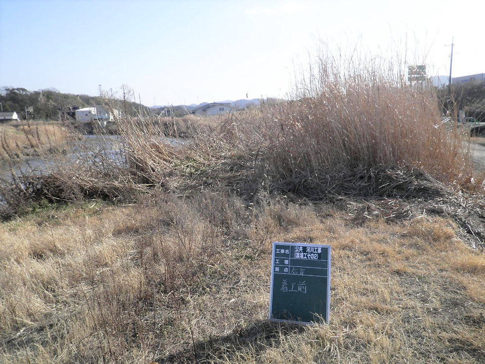 サムネイル： 2017年3月／公共　河川工事（築堤工その2）