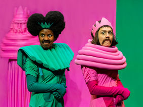 Peutermusical over kinderachtige grote mannen