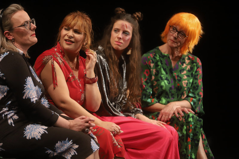 Theater BisArt in de mallemolen van het leven