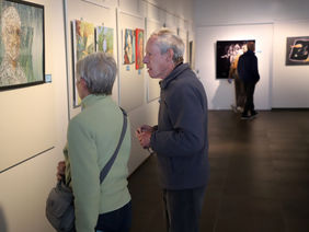 Artiestentoer start met fraaie overzichtsexpositie in De Warandepoort.