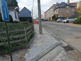 Eindelijk voetpad tussen centrum en station alsook bijna vernieuwde kruising