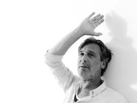 Johan Terryn met 'Aanwezig' in GC Felix Sohie, 'Want de afwezigen hebben ongelijk, toch?'