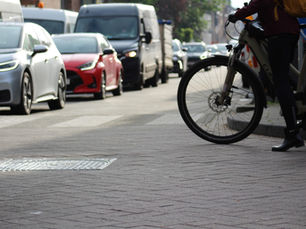Jaarlijks 1.3 miljoen autoverplaatsingen maken Brusselsesteenweg onveilig voor andere weggebruikers