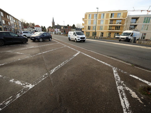 Nieuwe bushalte op de Terhulpensesteenweg met de naam ‘Maleizen Dorp’