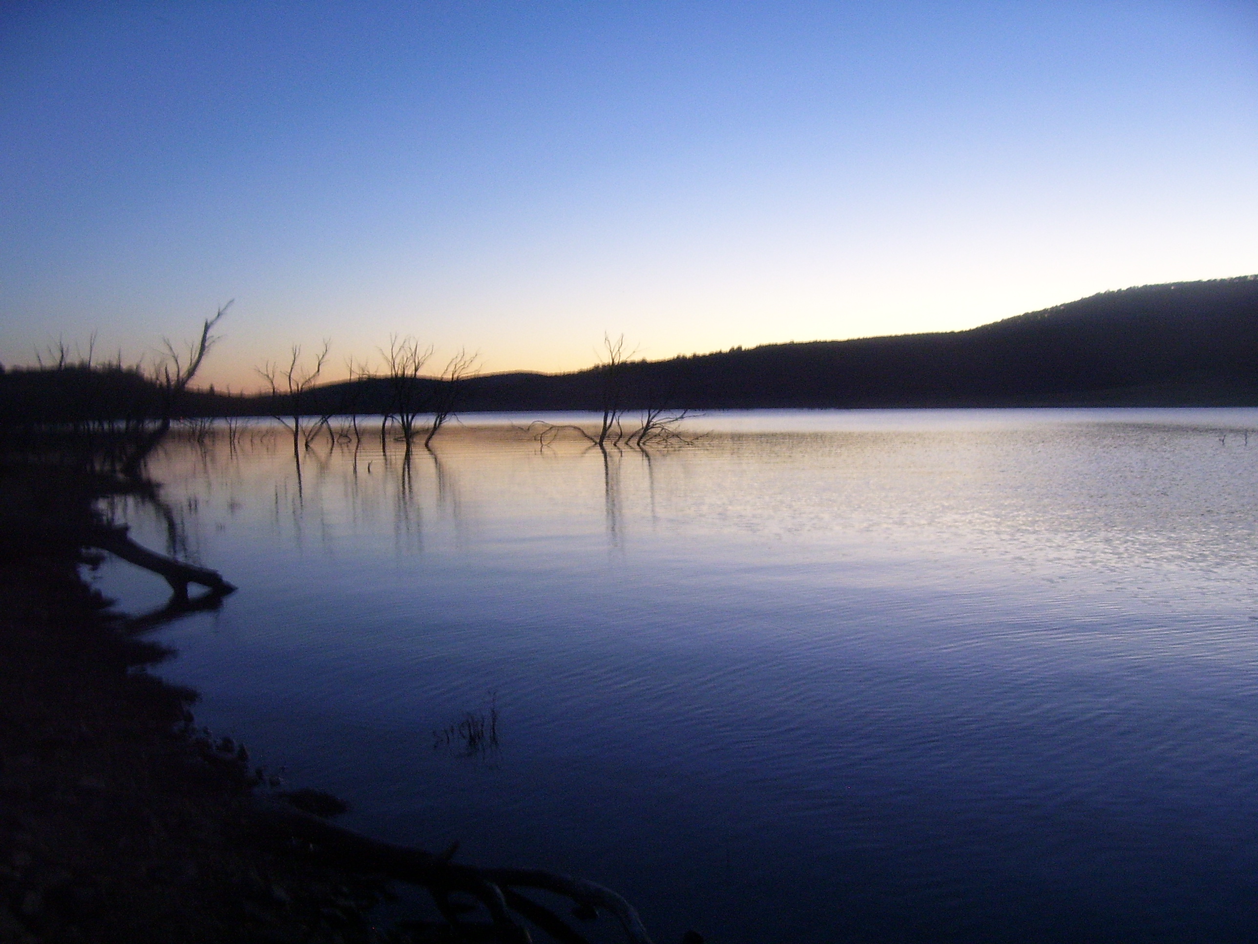 HOME Lake Eucumbene