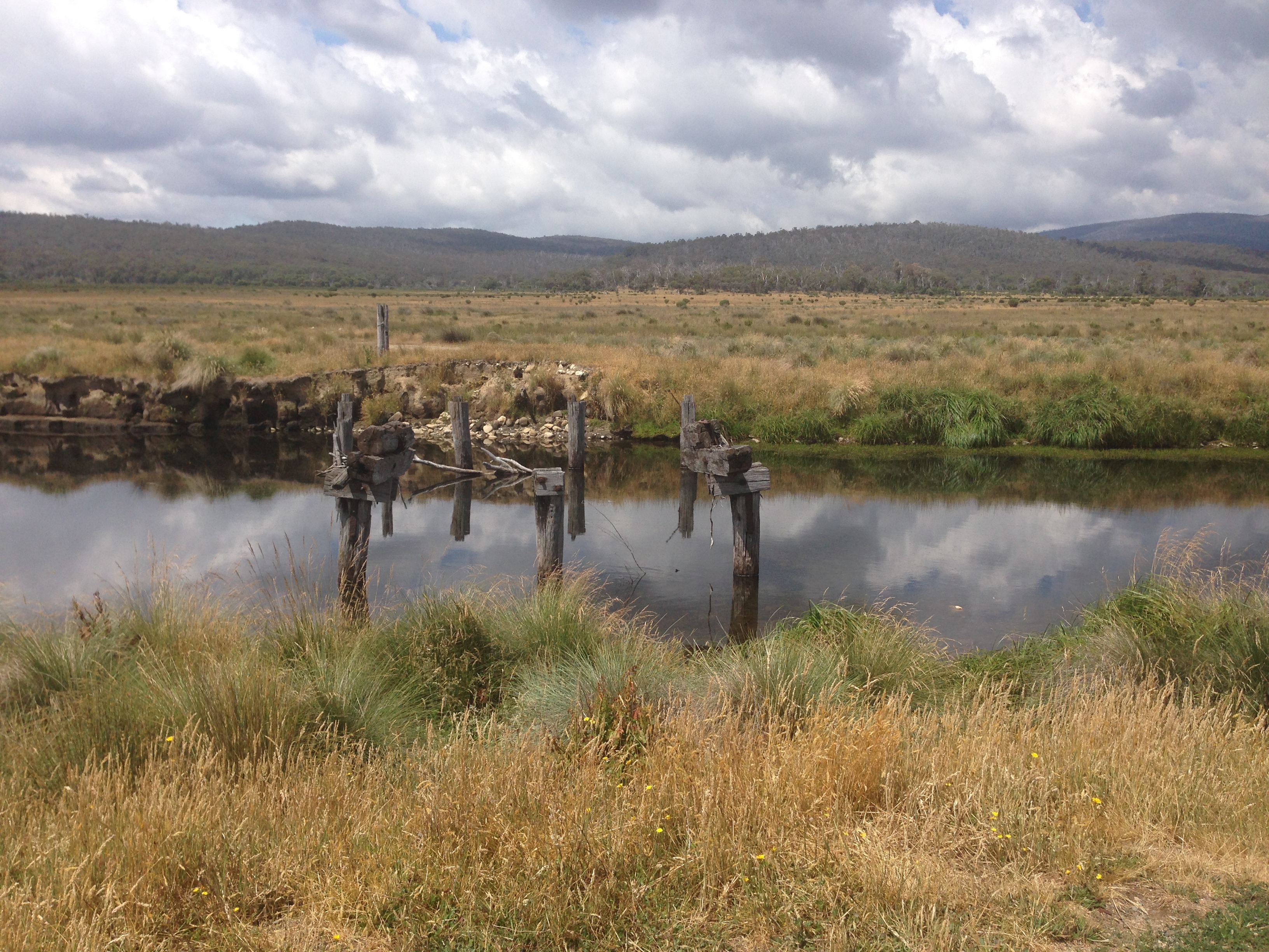 HOME Lake Eucumbene